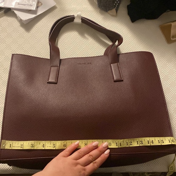 Rachel Zoe burgundy tote bag. BNWT - Picture 7 of 9